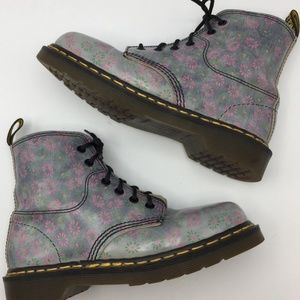 Floral boots